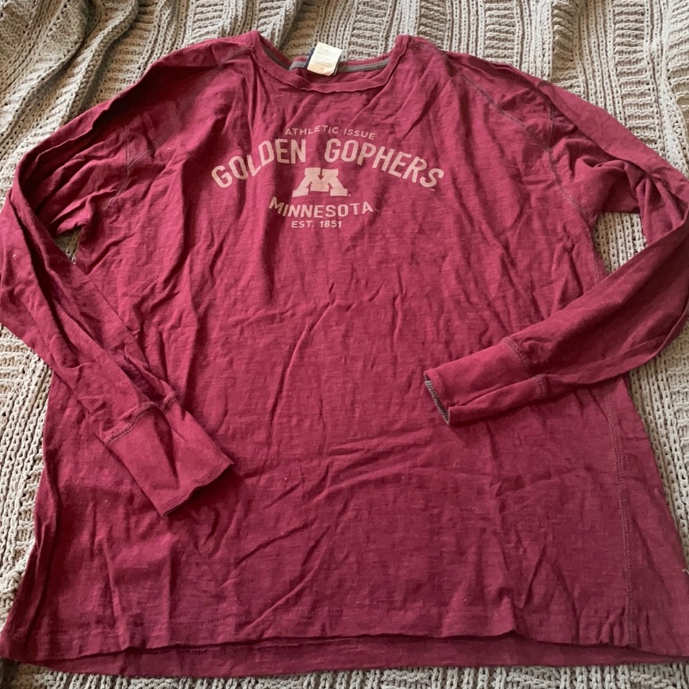 Minnesota Golden Gophers long sleeve tee. Size 2X